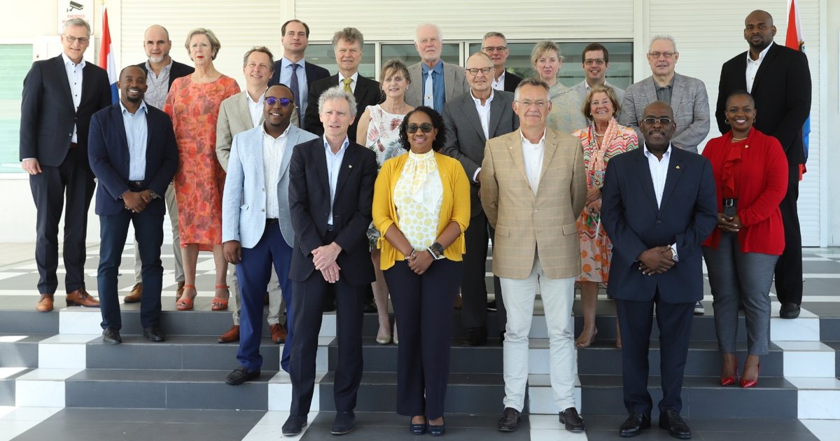 SXM Council Of Ministers Meets Delegates Of Dutch Senate   Eerste Kamer St Maarten 