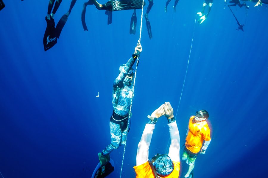 Bonaire Deepsea Challenge and Caribbean Mermaid Festival