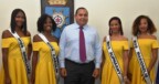Rijna with candidates Miss Tourism