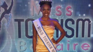 Miss Tourism Bonaire Carolin Coffie