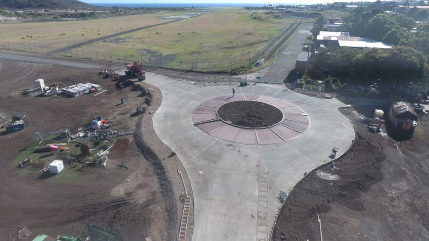 First Roundabout Statia Nearing Completion