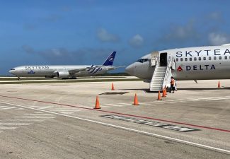 SkyTeam meets SkyTeam at Bonaire International Airport