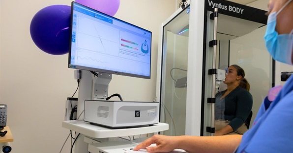 Hospital Aruba first in Dutch Caribbean region to use sophisticate lung test machine